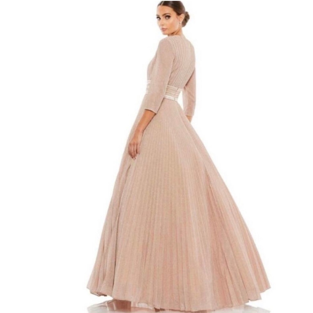 Mac Duggal Pleated gown